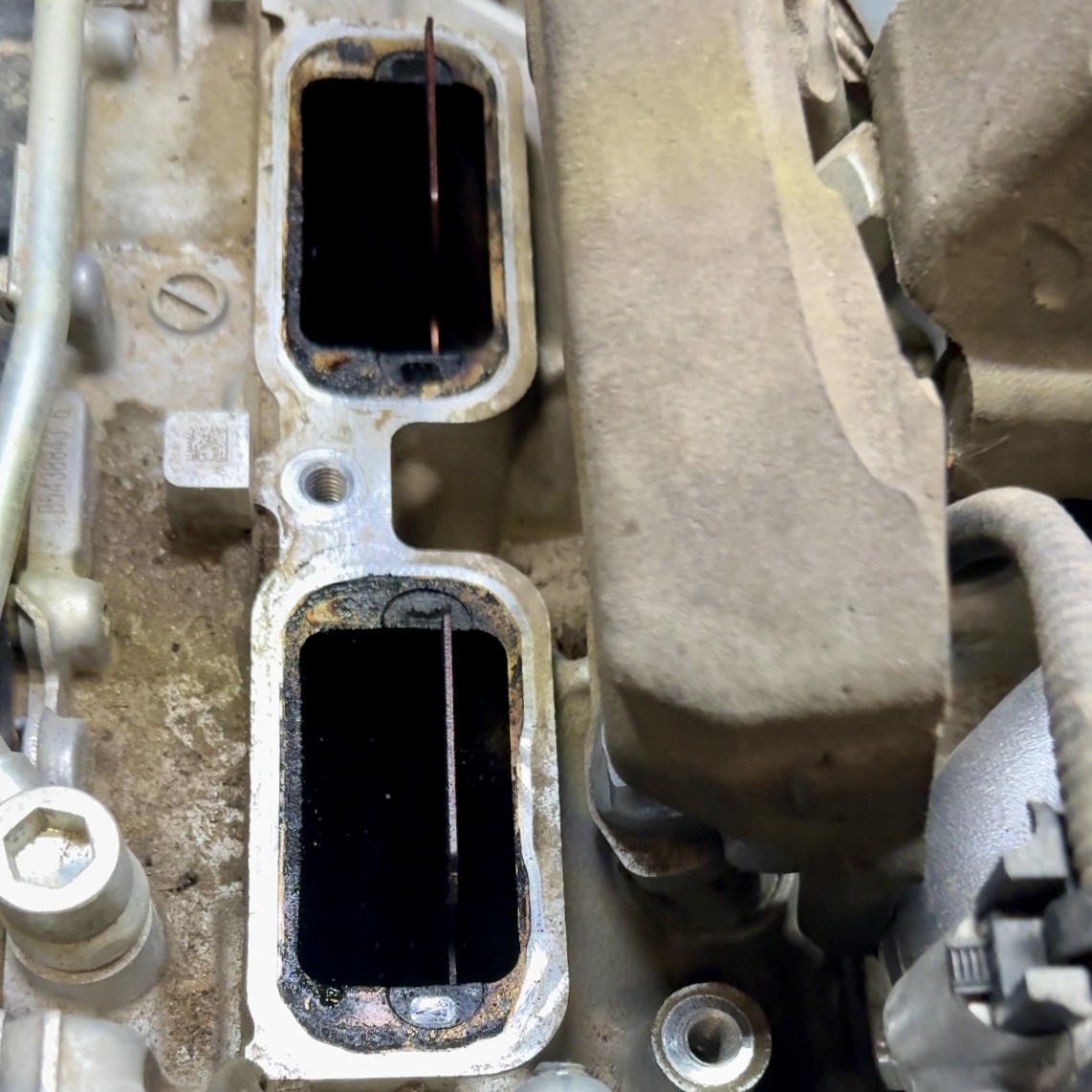 Do I Need Walnut Blasting? How Carbon Buildup Affects Your Engine (and What to Do About It)